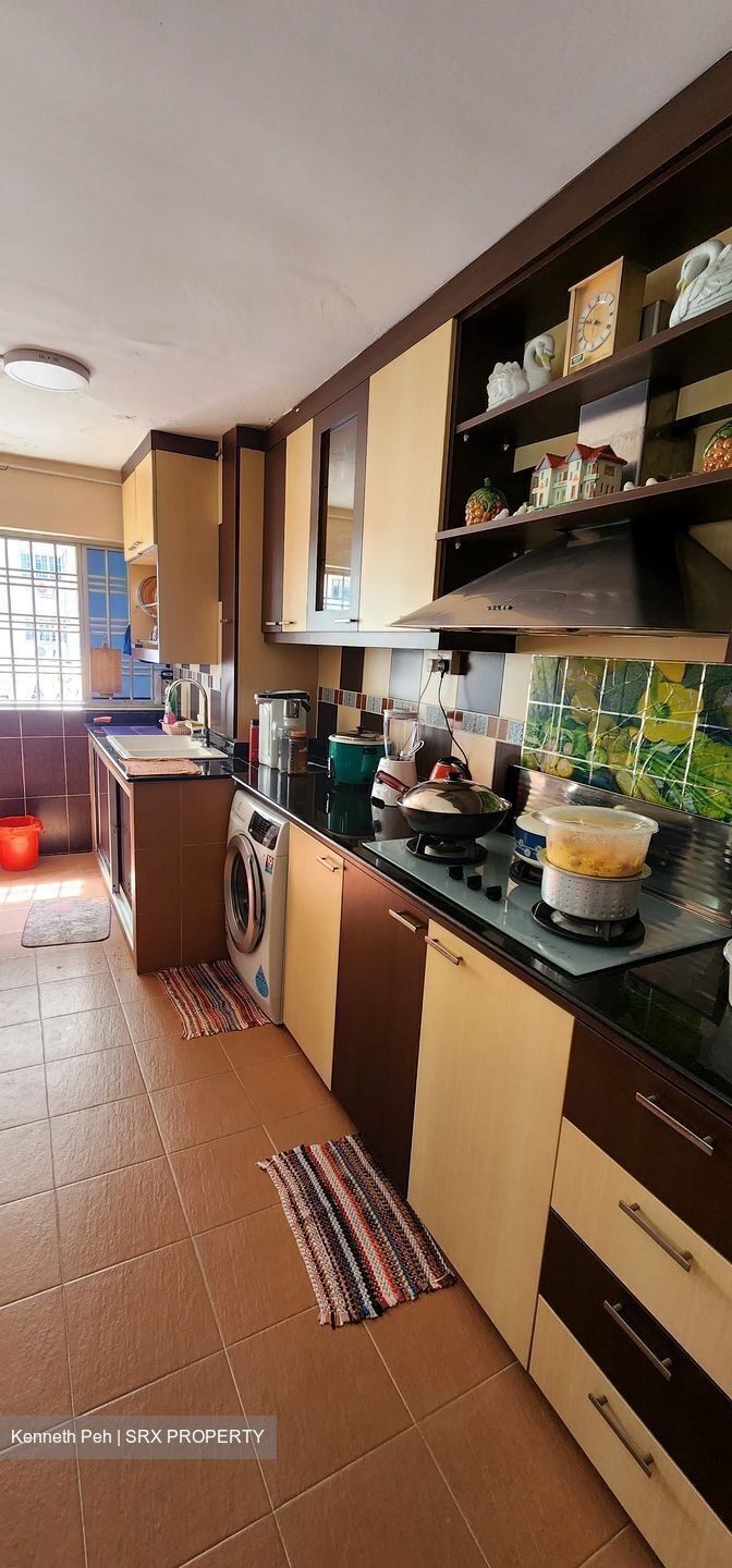 Tampines Avenue 4 (Tampines),  #390435581